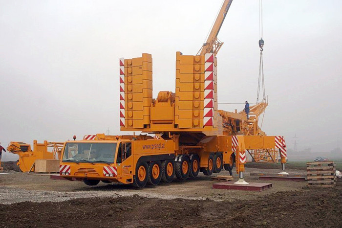 北京搬運公司起重機工作 北京搬運公司起重機工作